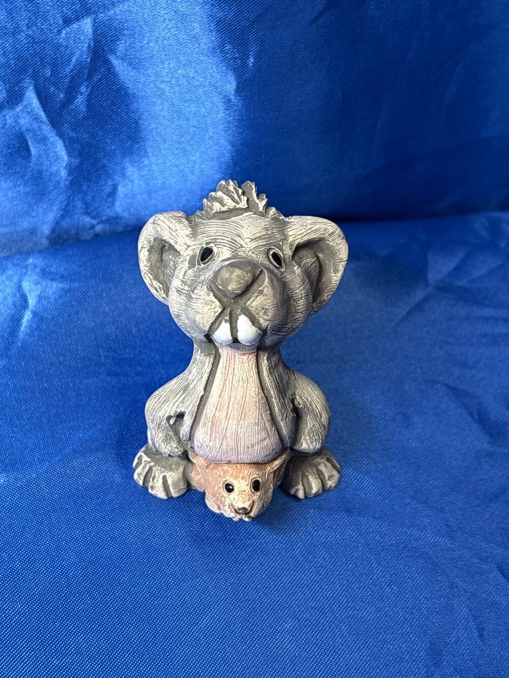 Artesania Rinconada Pottery Grey Mouse Holding a Small Animal